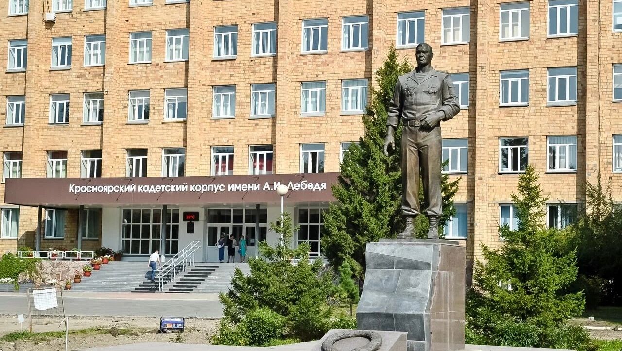 42c2770f4ebf4de6cd42031f37e3bd99ac5af808b7d0bd4146ca93773cbd.jpg